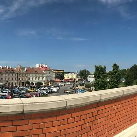 Plac Zamkowy *